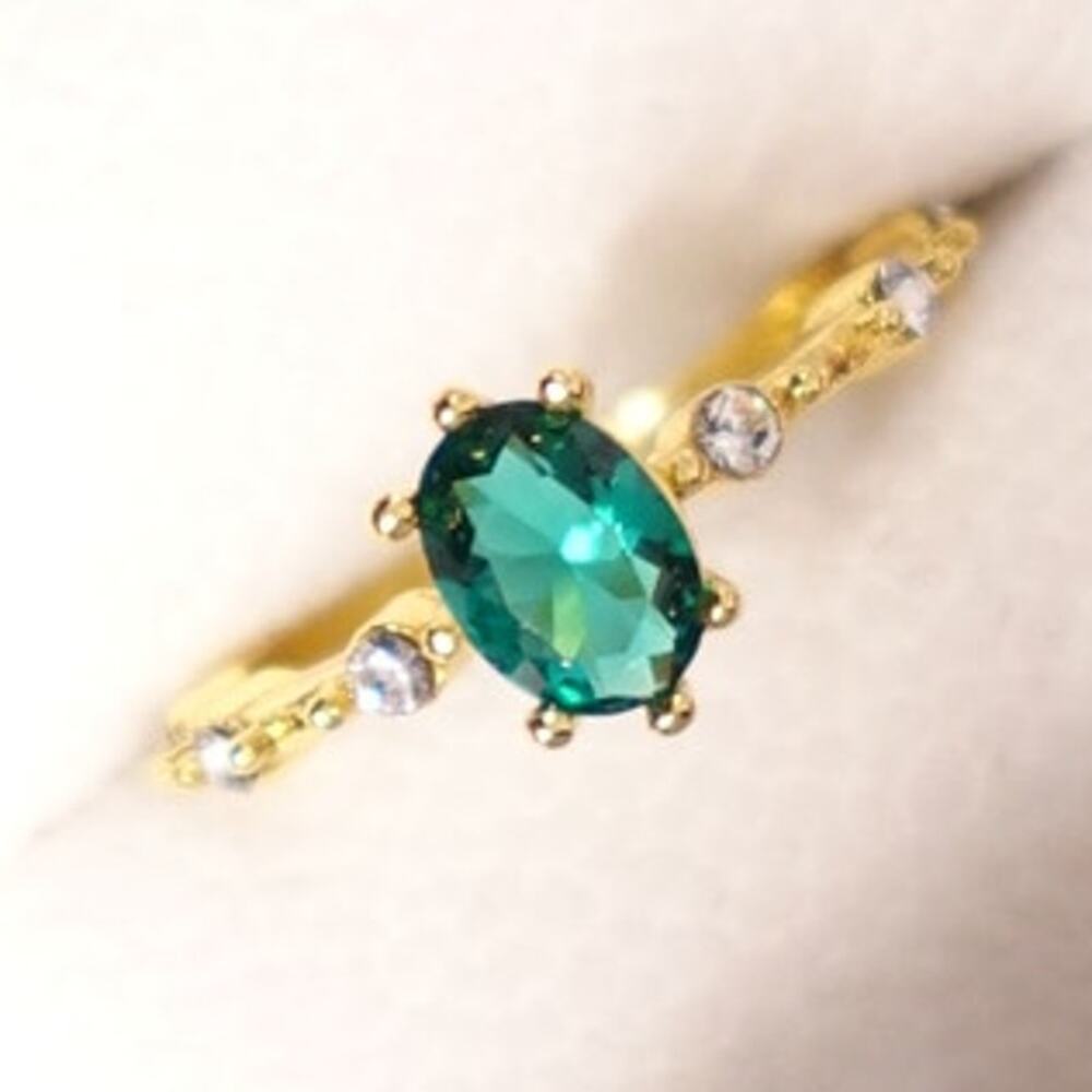 Wicked Green and Gold Ring in a Gold Green Gift Box